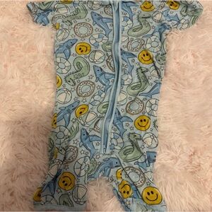 Little one shop Co. shark romper size 2T